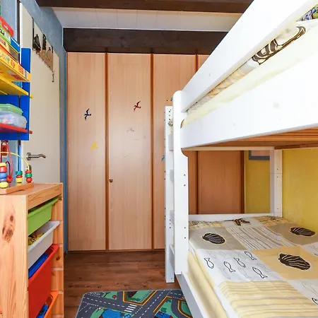 Ferienhaus Kleine Moewe 別荘 ベンサージール