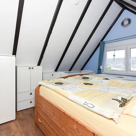 別荘 Ferienhaus Kleine Moewe ベンサージール